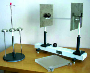 Демонстрационная установка «Конденсатор универсальный раздвижной»  - fgospostavki.ru - Верхняя Пышма